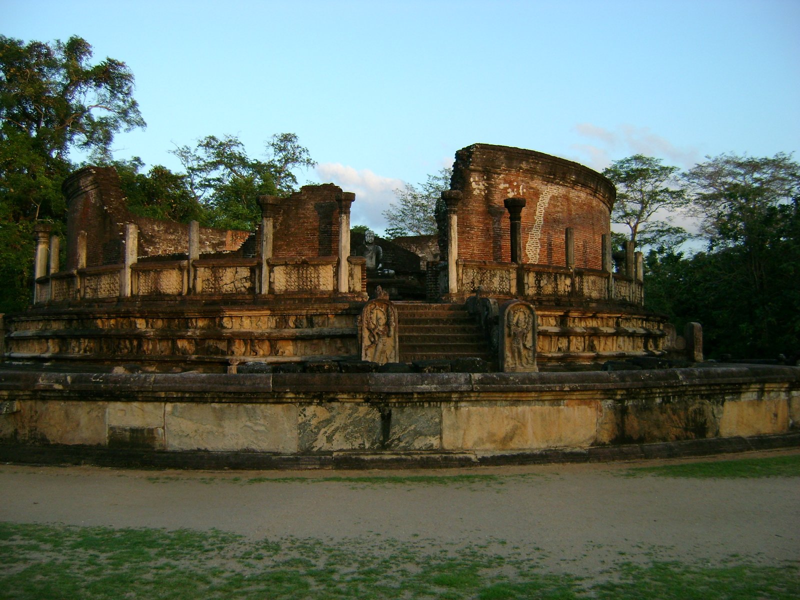 Cycle an ancient capital